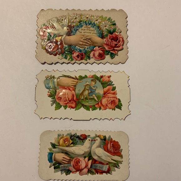 Vintage Cards Embossed Design Shaped Edges Small Set of 3 - Picture 1 of 7